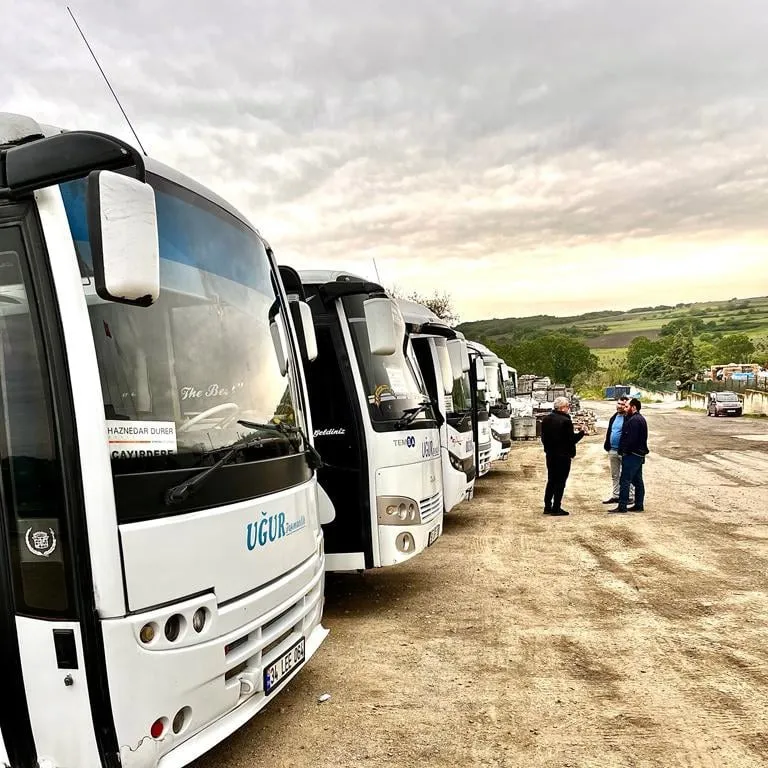 Midibüs filosu ve ekip sahada